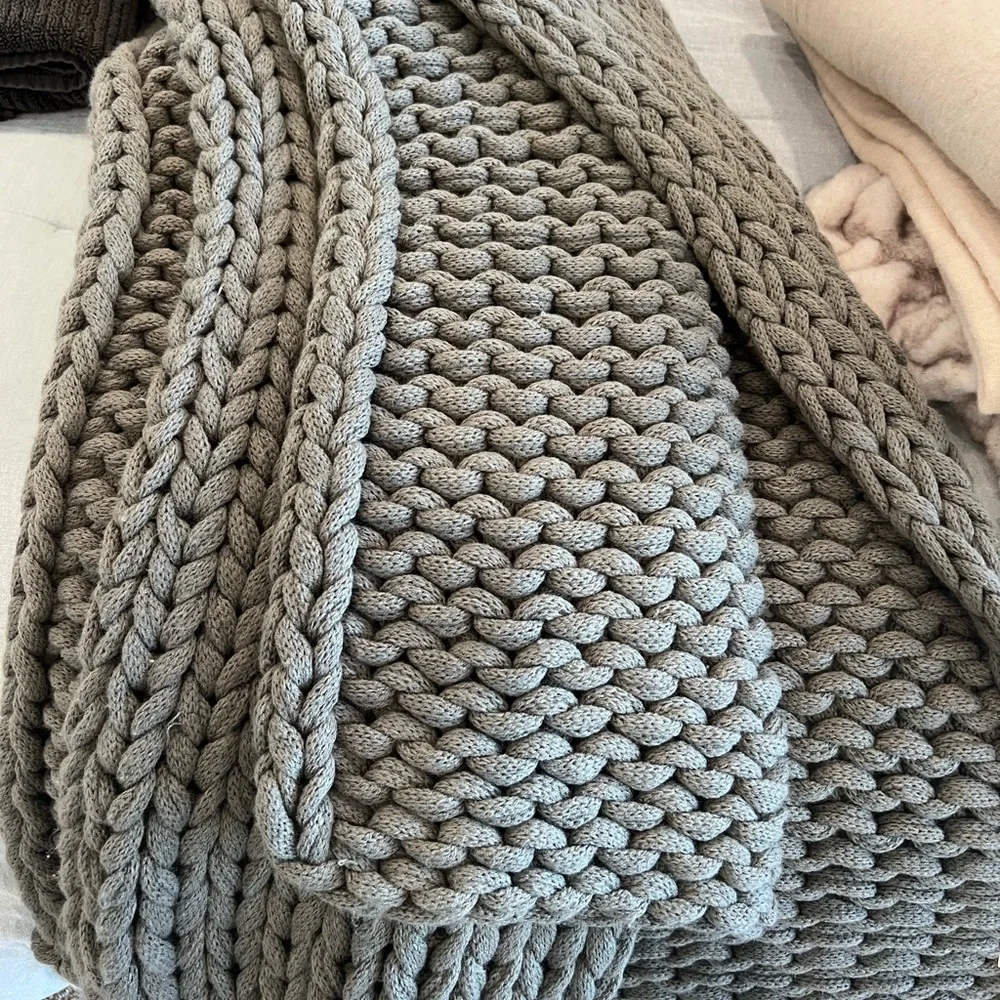 Casaluna for target oversized throw chunky knit 50x70 like new gray